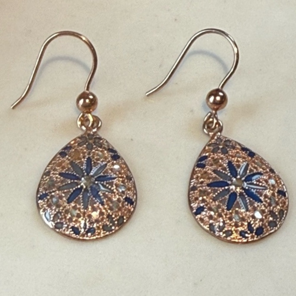 Earrings Dyadema Italy Sterling silver/rose gold vermeil  w/blue &white filigree
